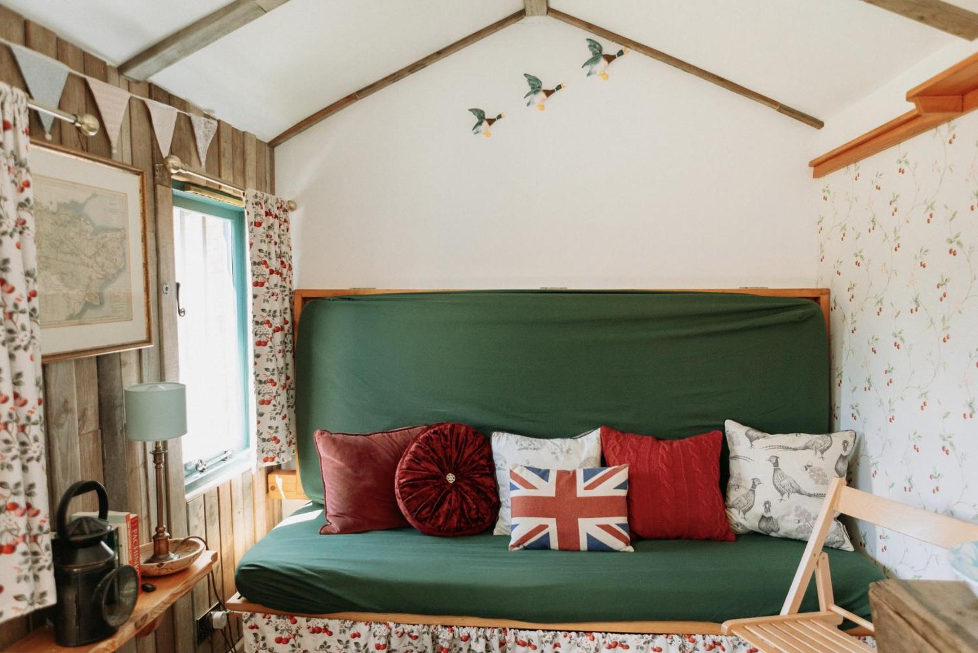 Truly Kentish Holiday Lets Teynham 部屋 写真